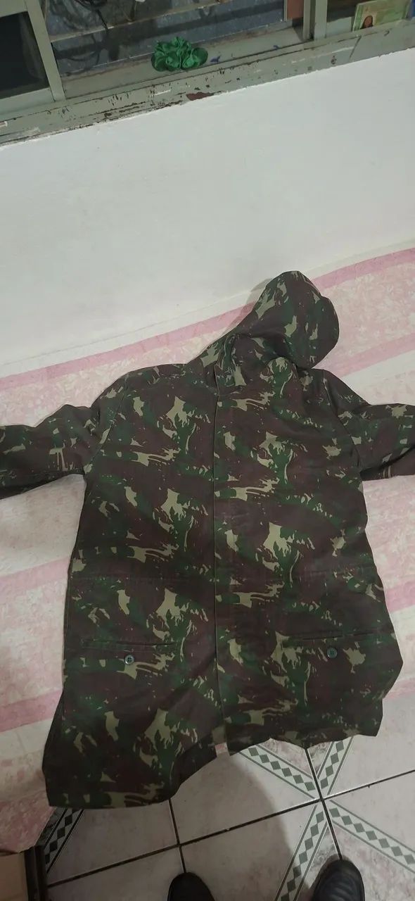  Vendo japona ótimo pra esse frio pra pescar e caçar 