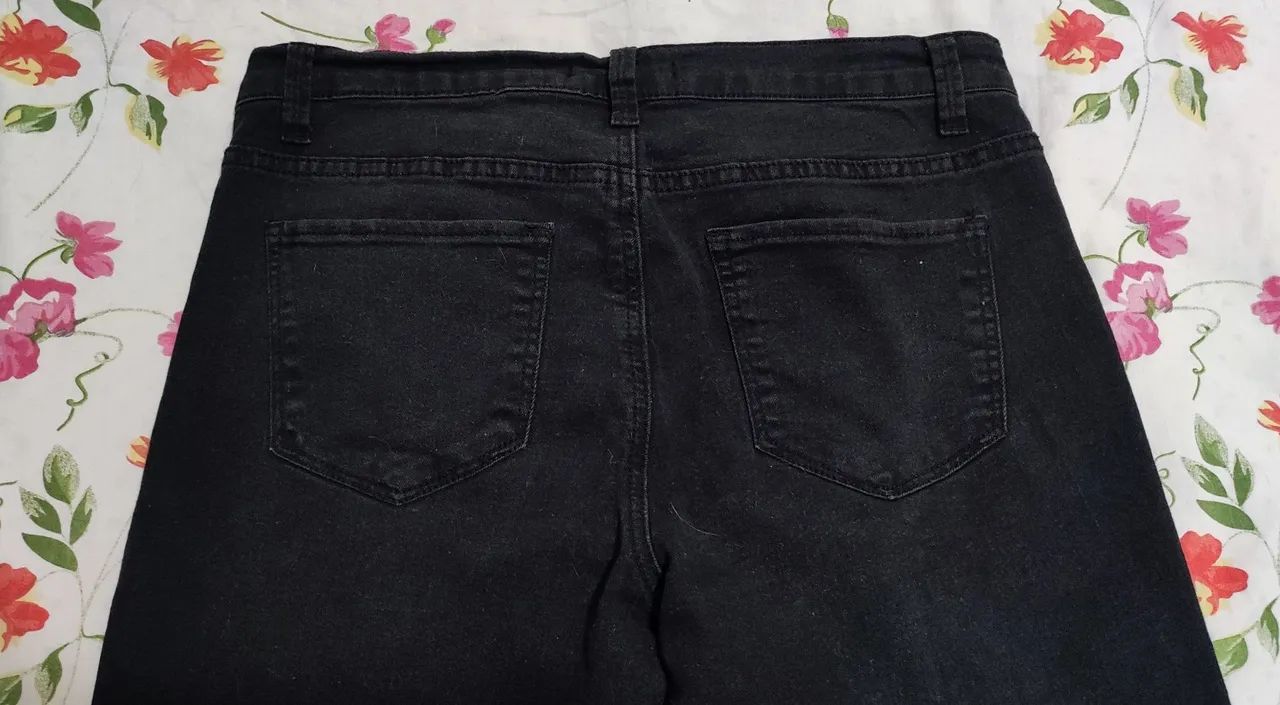 Calça jeans slim unissex preta - Foto 4