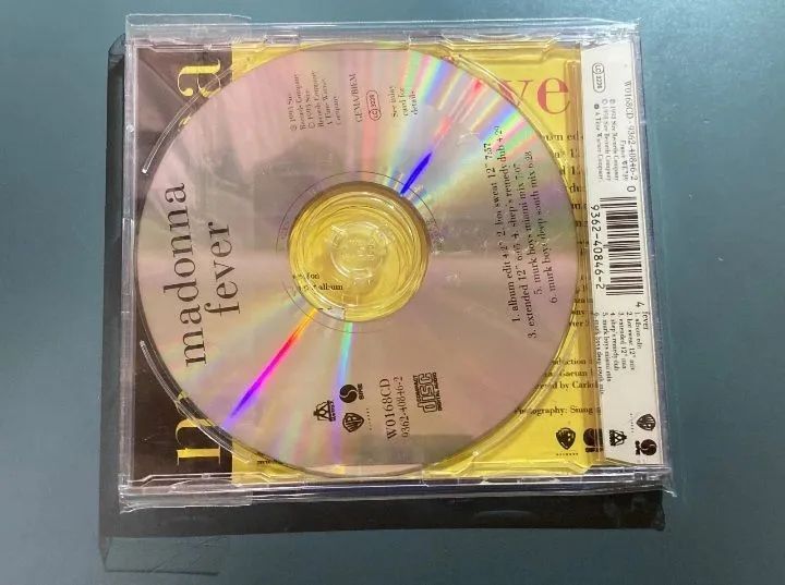 Madonna CD Single FEVER UK Edition Importado.  - Foto 2