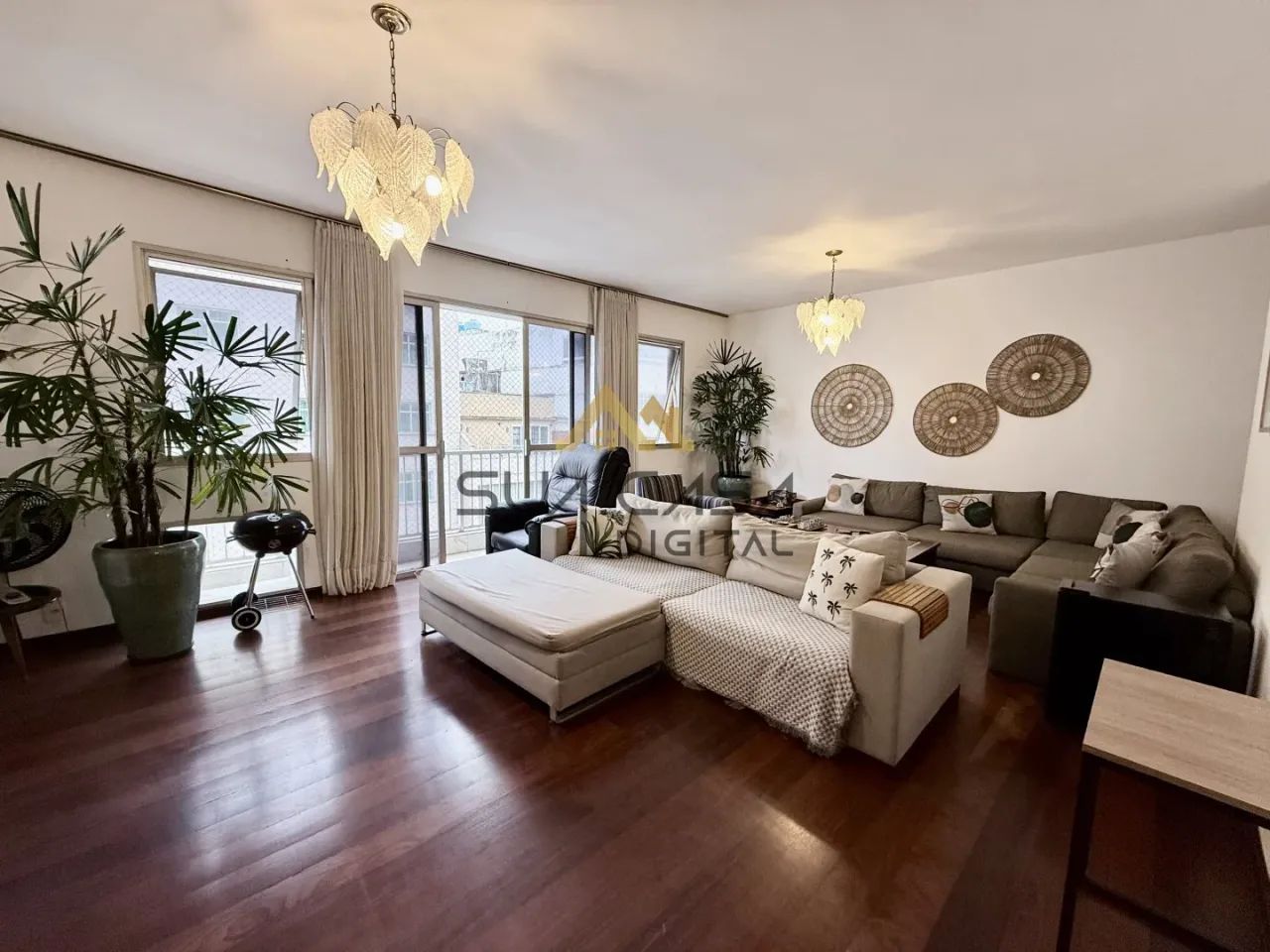 Apartamento à venda em Copacabana com vista para o mar e varanda REF: AP0108