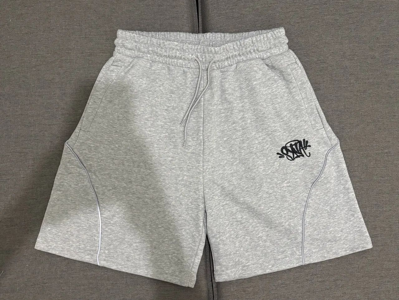 Short Syna World