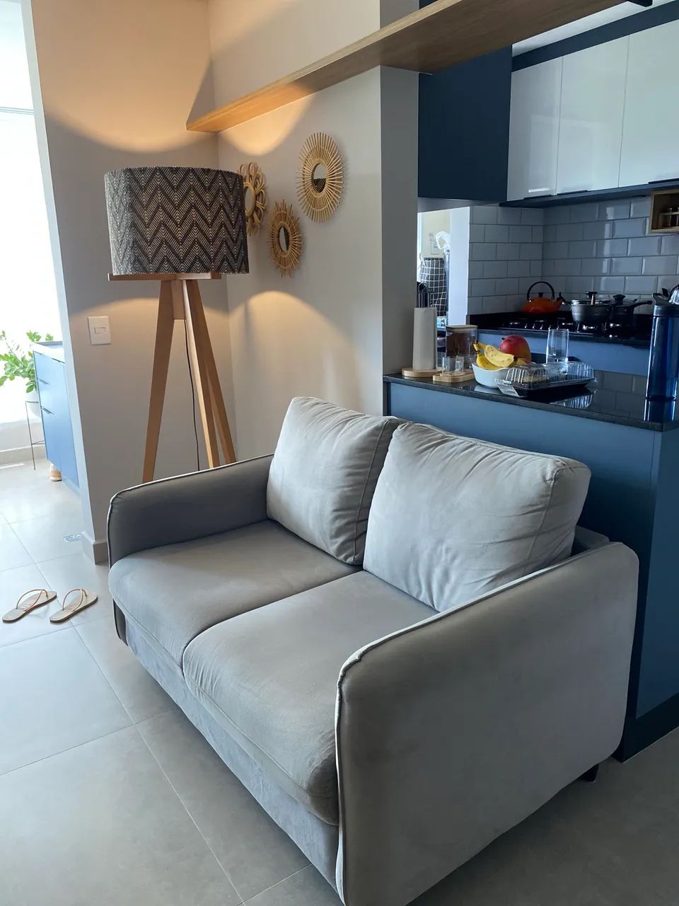 Vendo Sofá compacto 2 lugares 1.40m - Foto 4