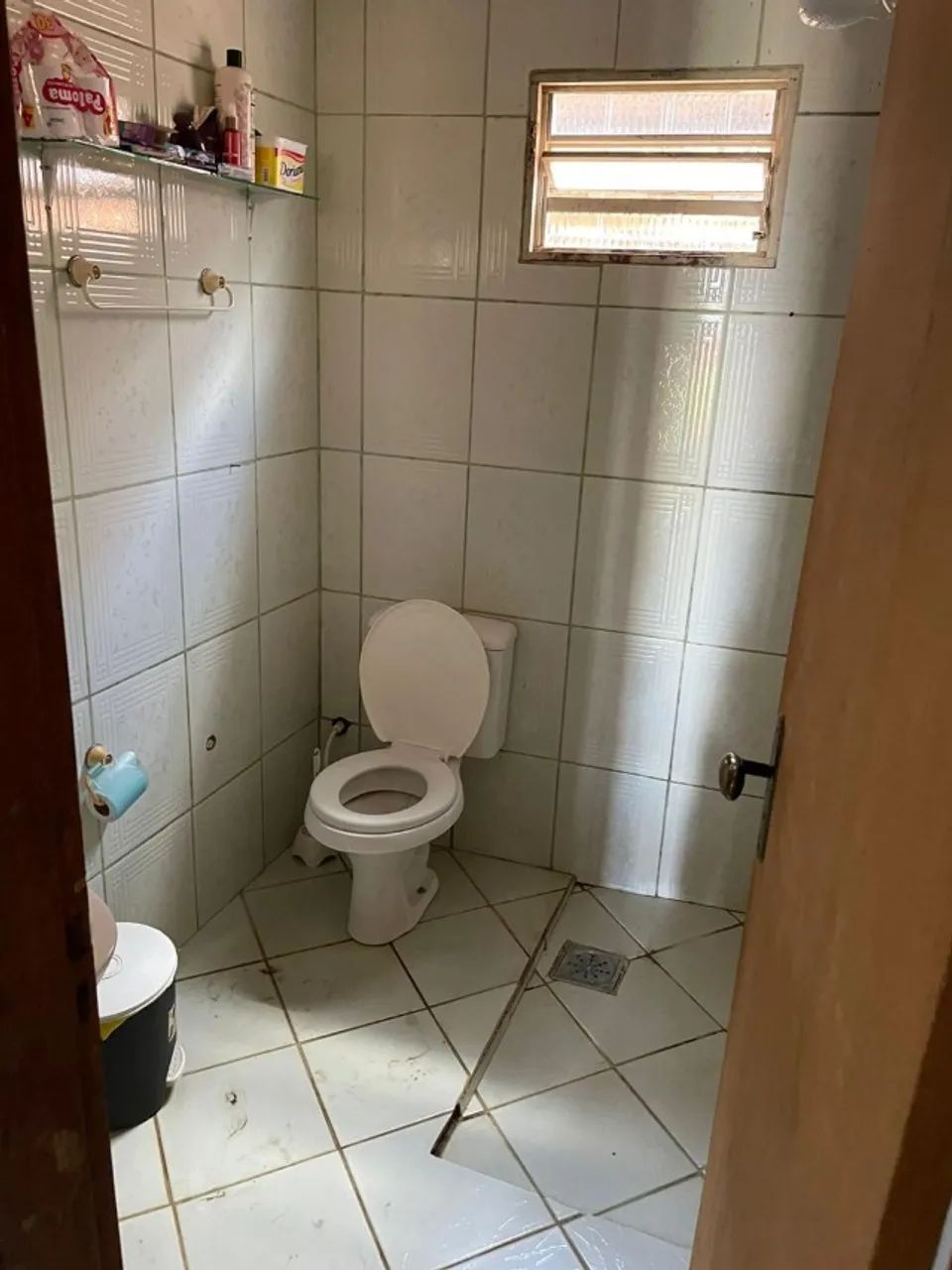 Vendo ou troco casa. - Foto 2