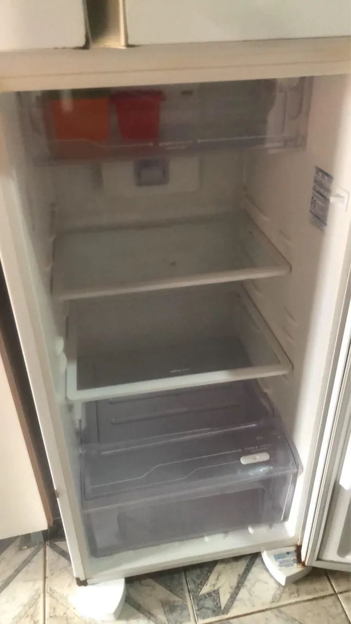Geladeira electrolux - Foto 2