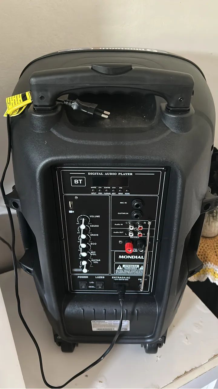 Caixa Amplificada Mondial CM550 Preta Bivolt - Aparelhos de Som