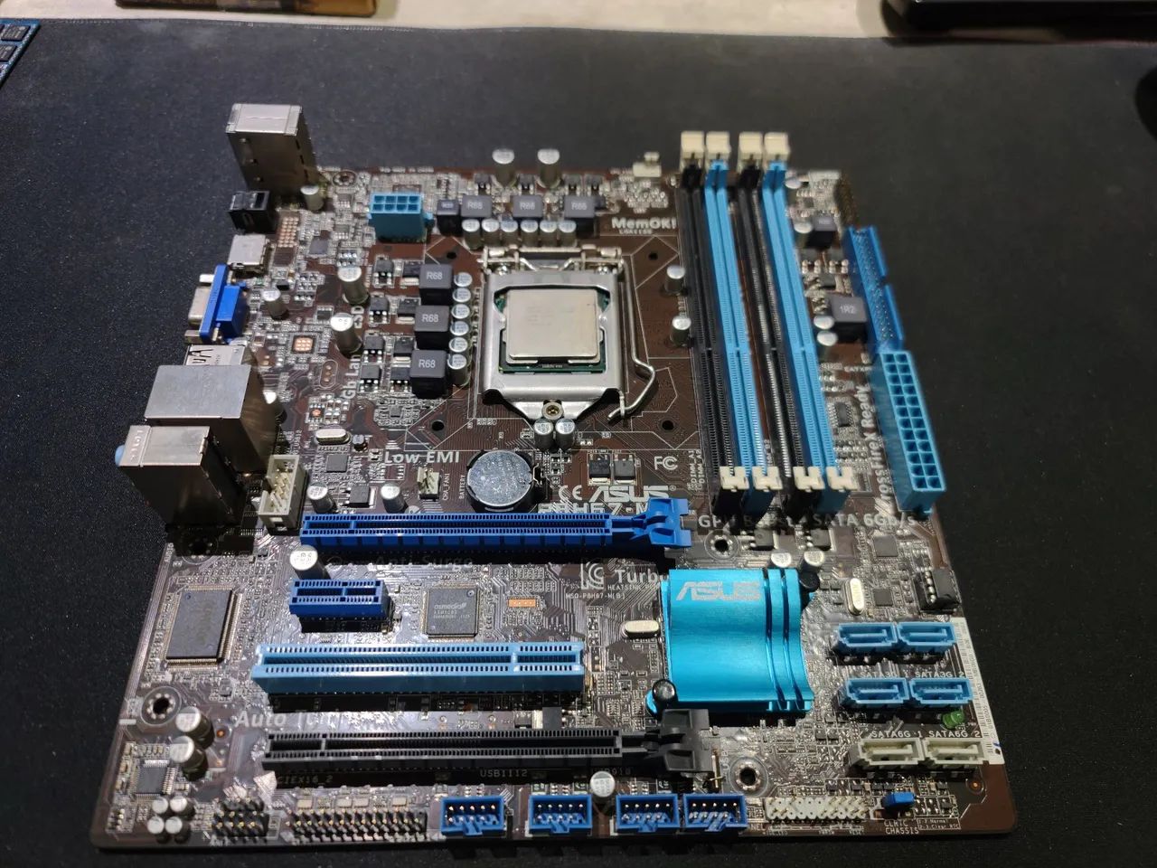 Placa mãe ASUS P8H67-M + I7 2600k - Peças de Hardware - Imigrantes