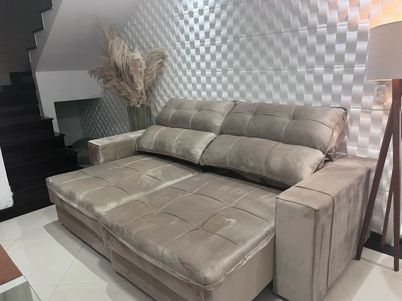 Lindo sofá retrátil e reclinável  - Foto 2