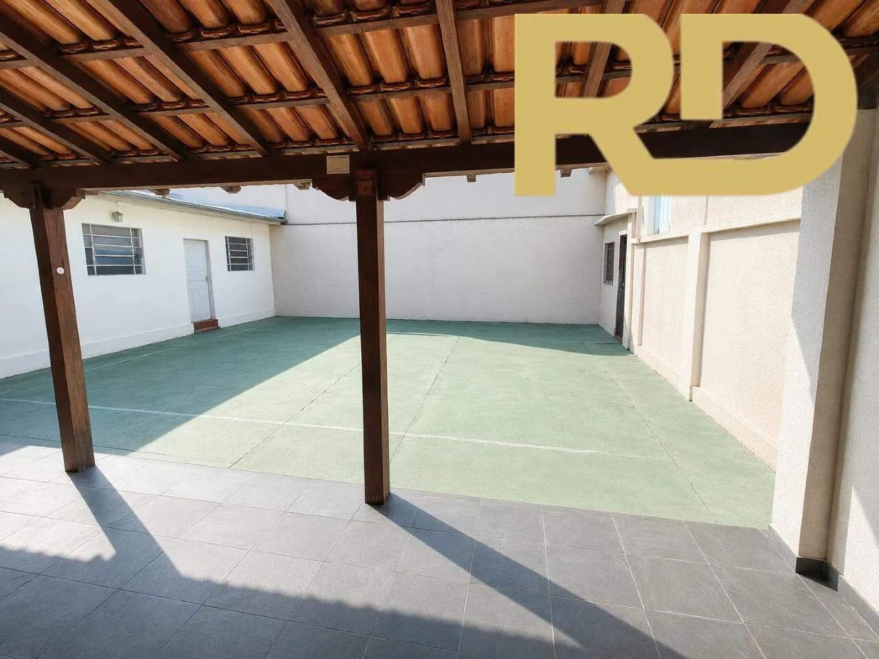Casa 3 quartos, barracão nos fundos e loja comercial no Bairro Esplanada com Habite-se - Foto 4
