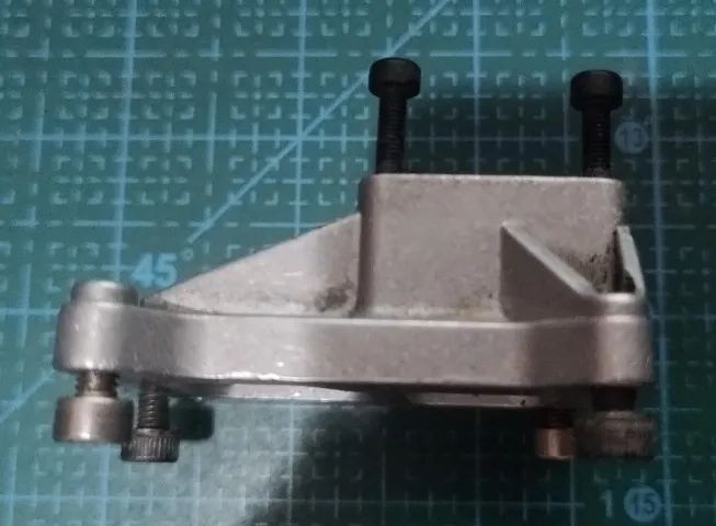 Base do Motor da HPI Savage 4.6 ou 5.9 - Foto 2