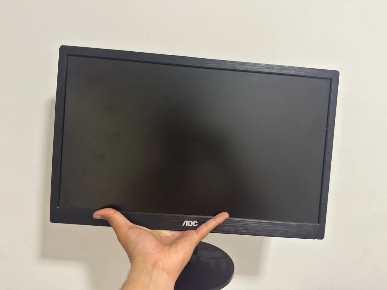 Monitor AOC