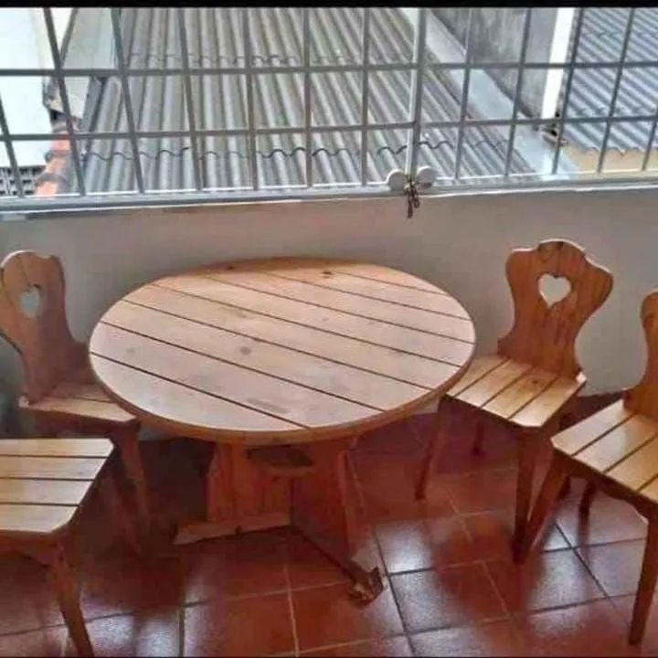 Vendo mesa de madeira