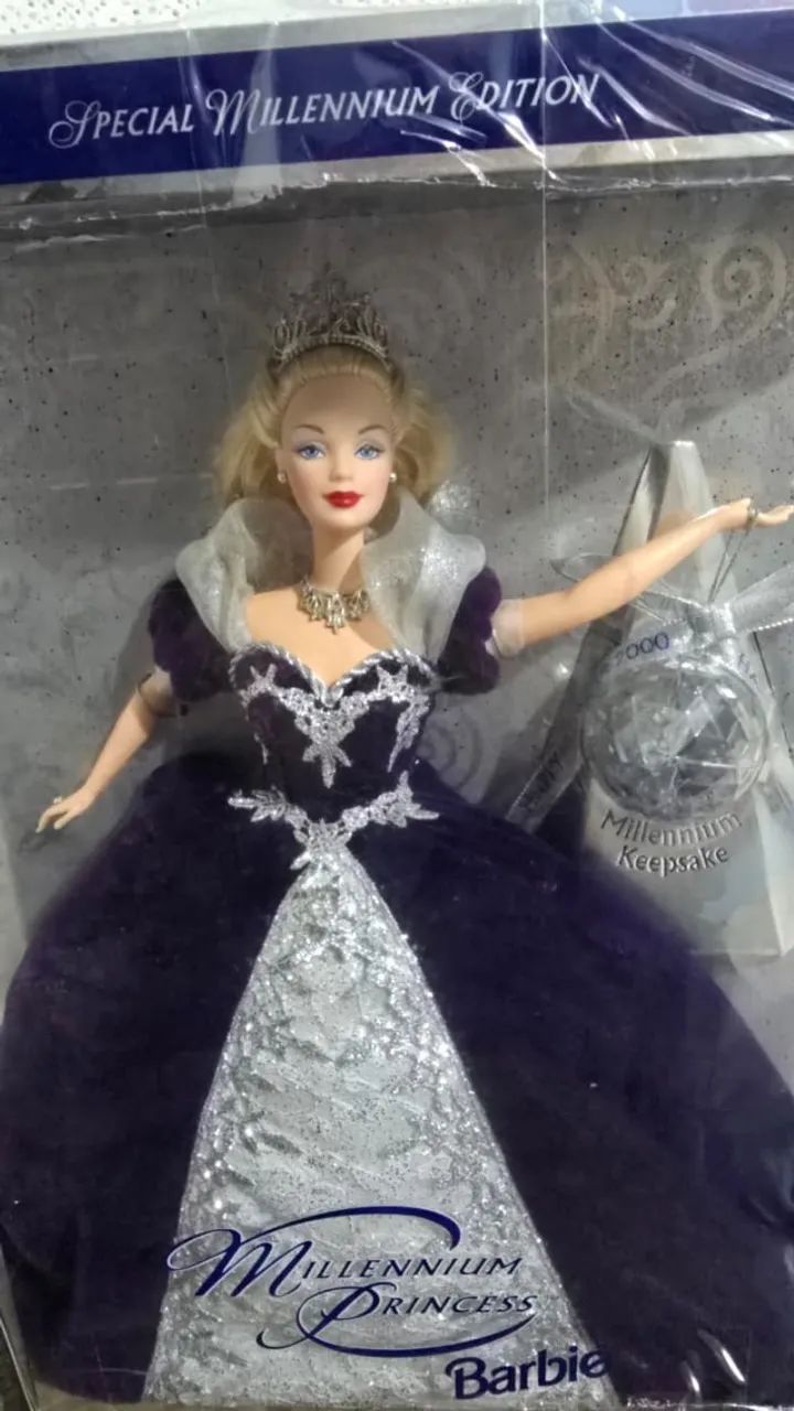 Boneca Barbie Millennium Princess Ano 2000 - Foto 2