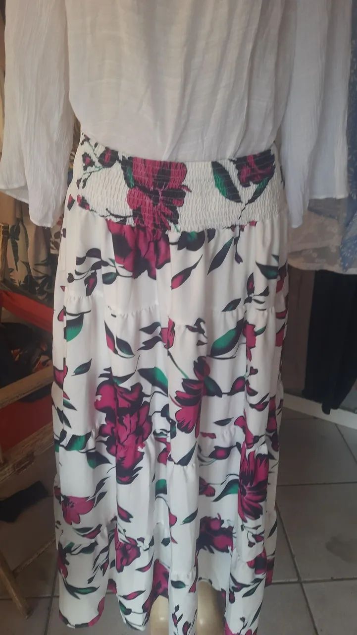 Lindo conjunto Saia e blusa!! - Foto 3