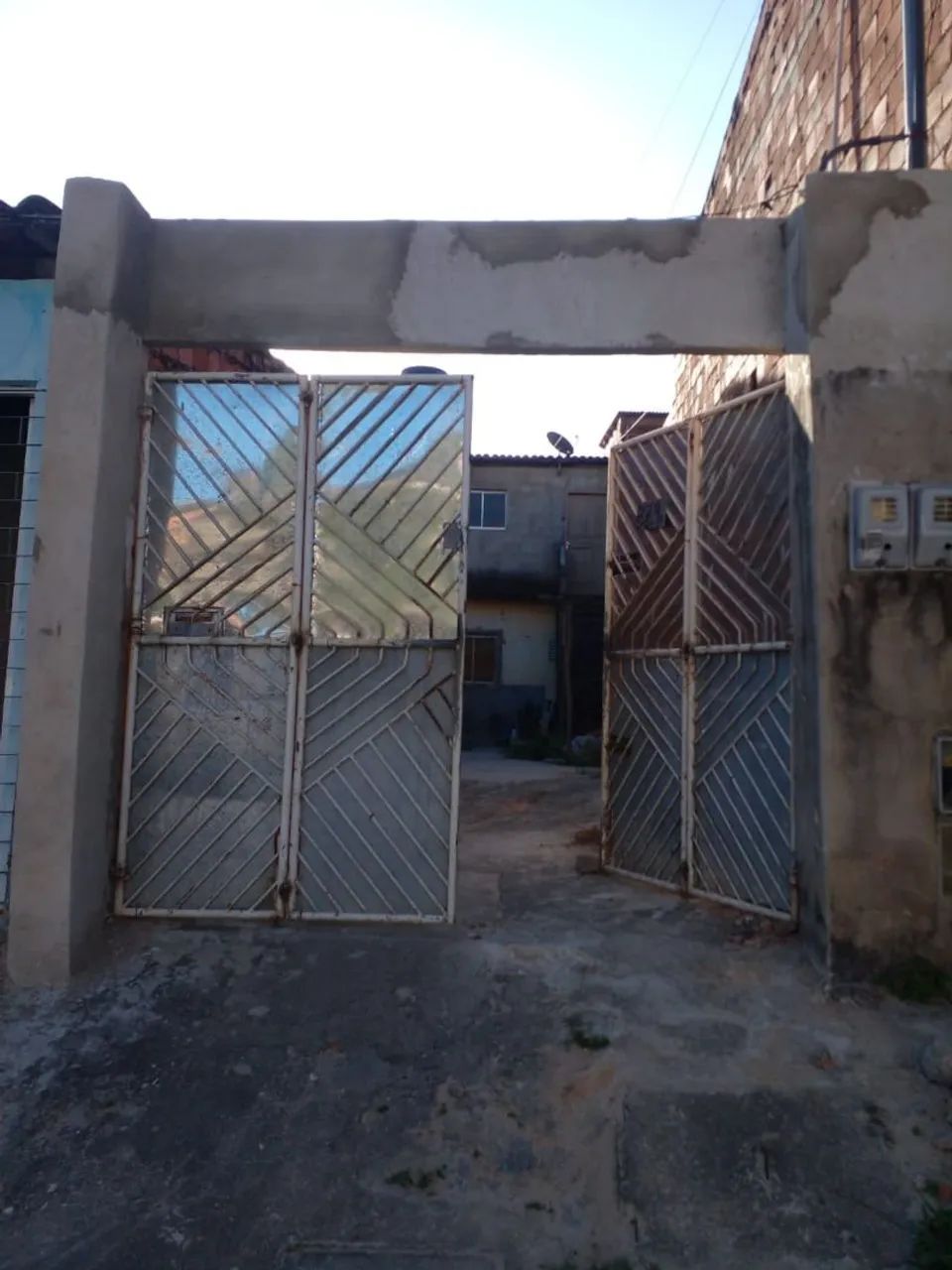 Vendo  ou troco 2 casas  - Foto 2