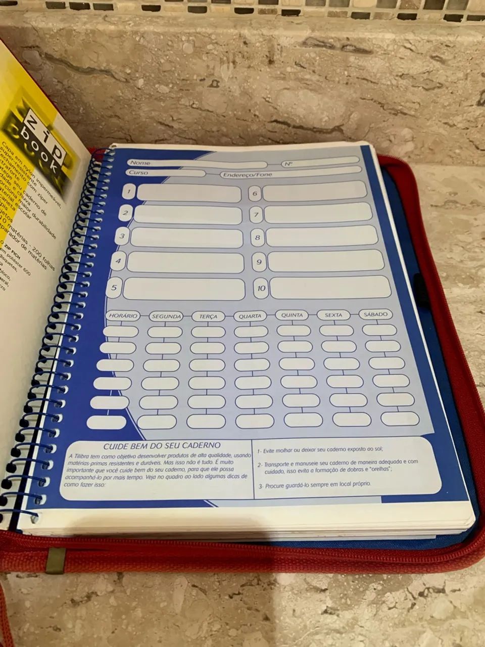 Capa de caderno Mickey  - Foto 3
