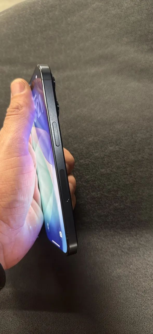 iPhone 15 pro 128gb - Foto 3
