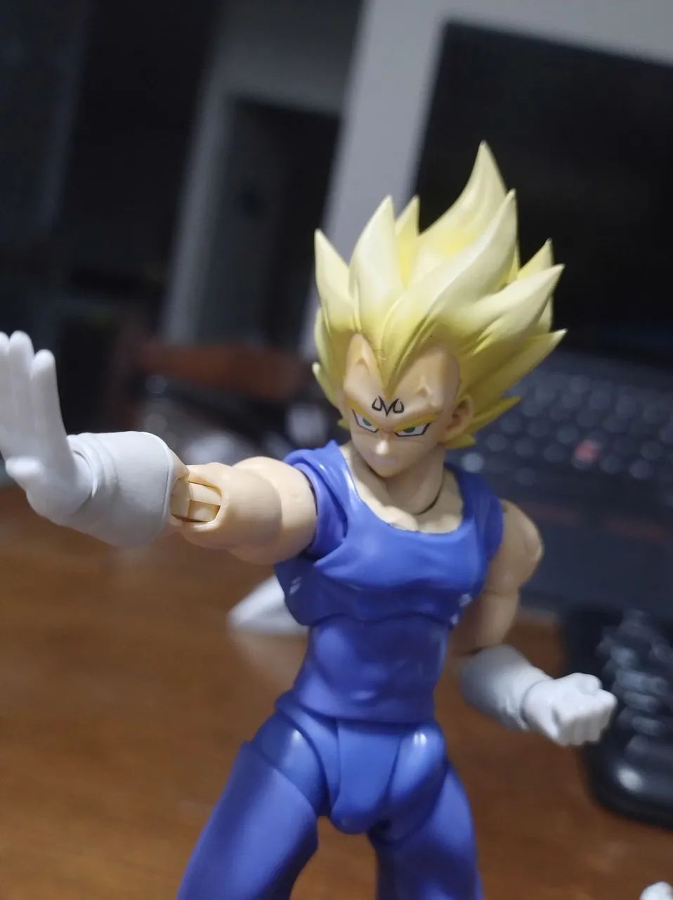 S.H Figuarts Majin Vegeta - Cabelo repintado  por JP Customs