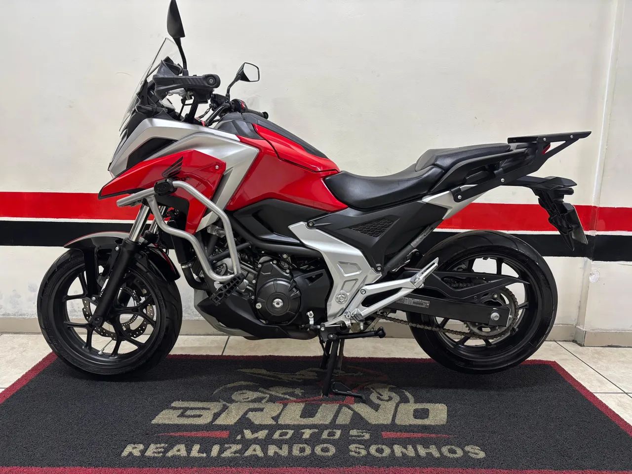 NC 750x  2022   MUITO NOVA   (DIVIDO 21x CARTÃO ) - Foto 9