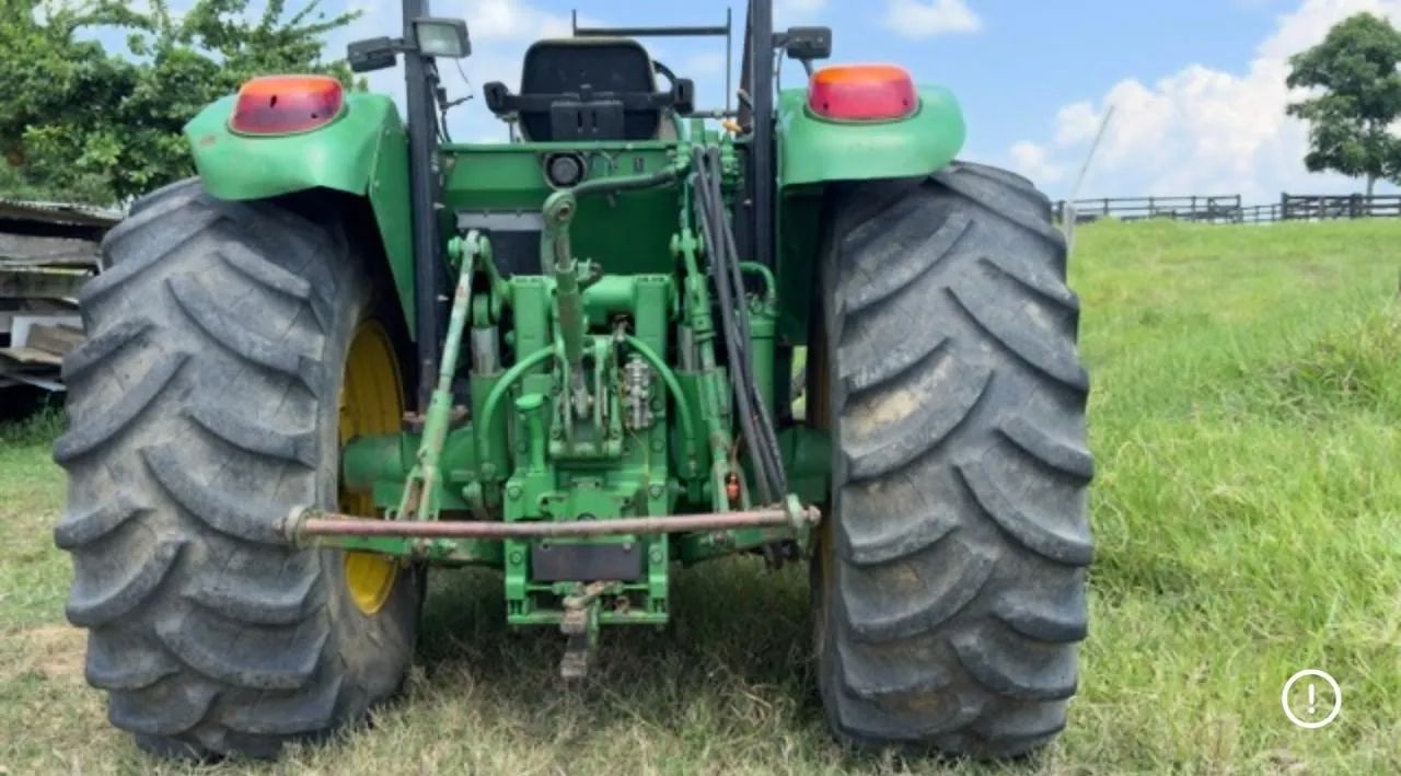 Trator Jhon deere - Foto 2