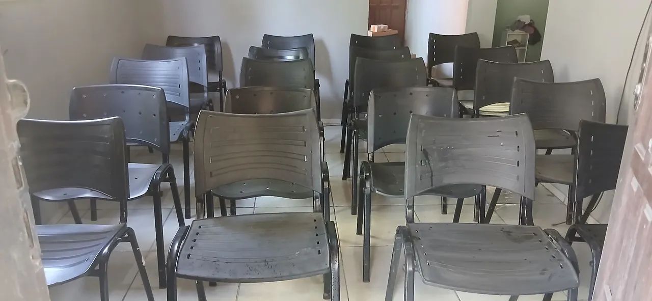 20 cadeiras para eventos, igrejas 