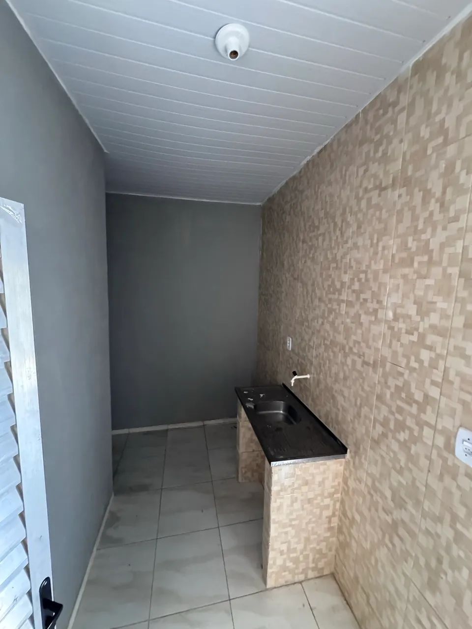 VENDO CASA APENAS  R$ 140 MIL  - Foto 5