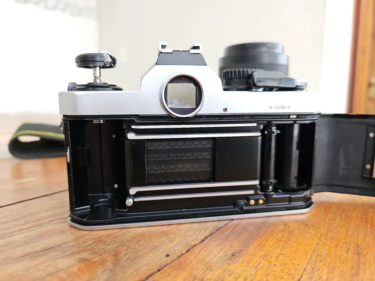Nikon FM2 N honeycomb + 35-105mm AIs + Motor e flash - Câmeras e