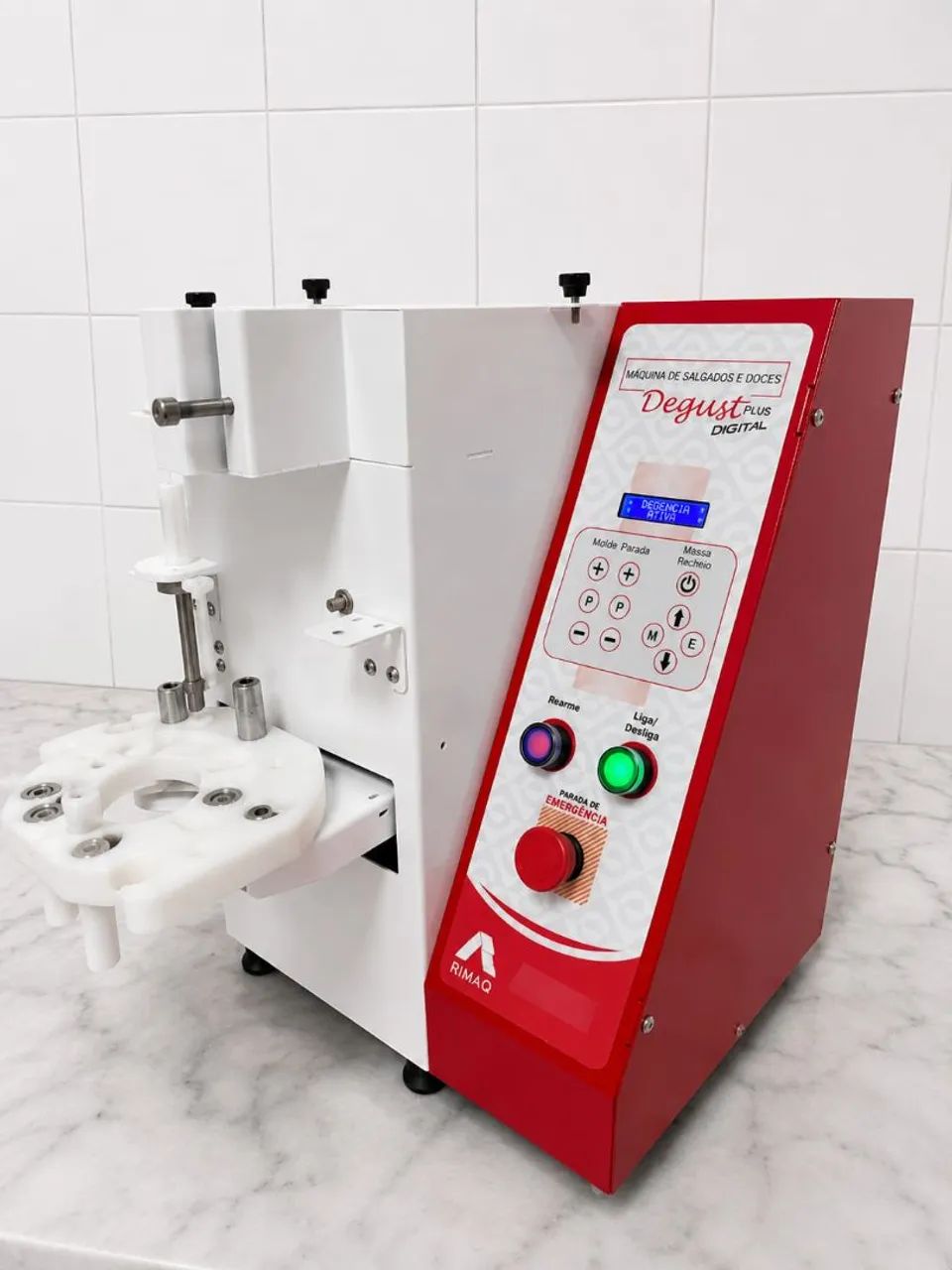 Maquina modeladora de salgados