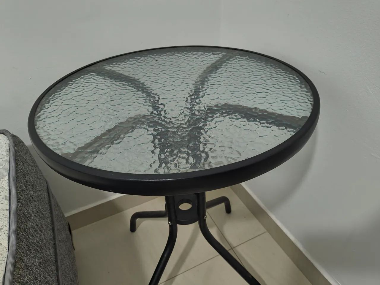 Mesa com vidro pequena - Foto 4