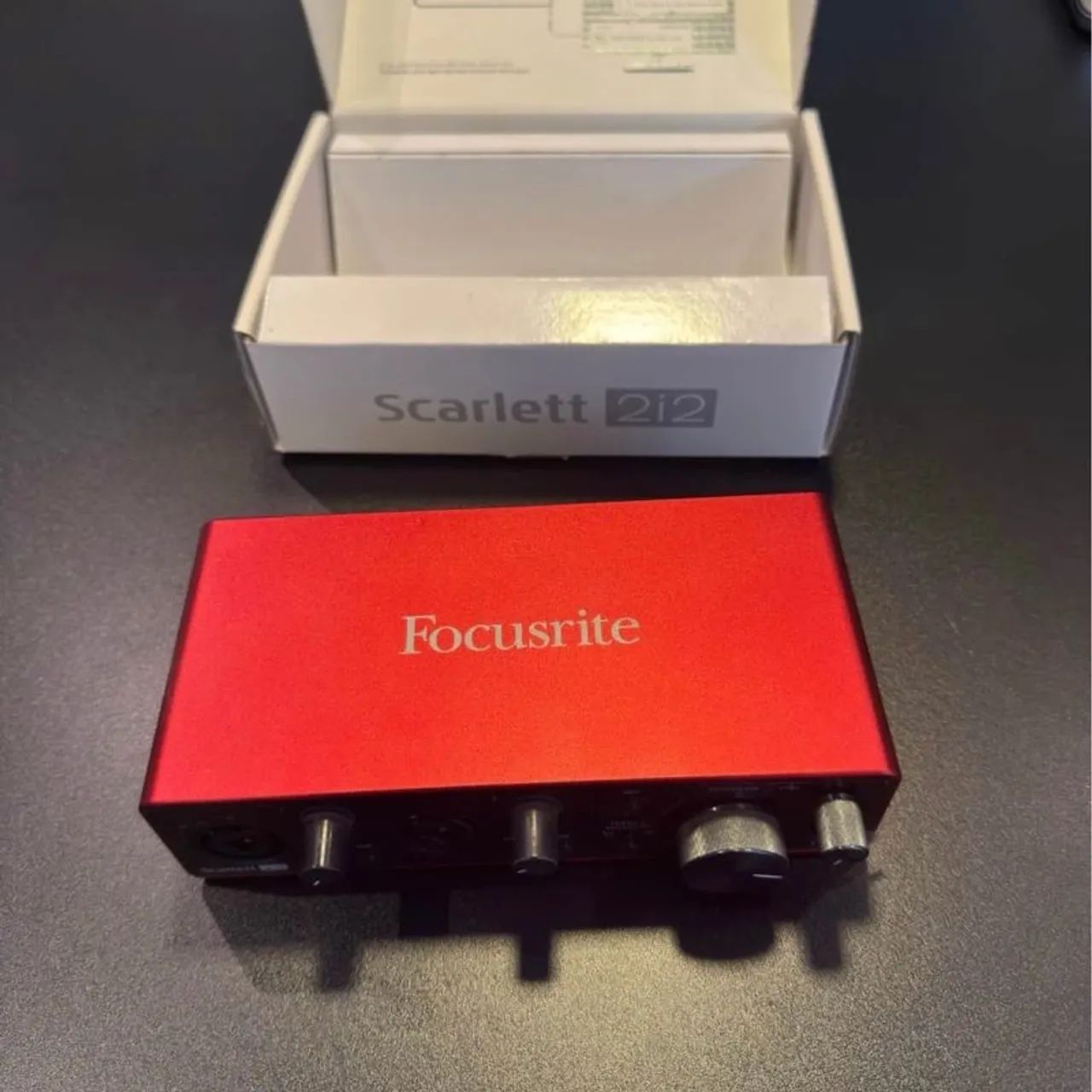 Focurite Scarlett 2i2  3ª geração 