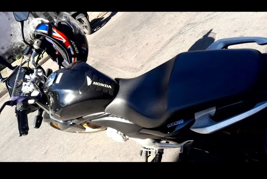 Moto CBR 300  - Foto 4