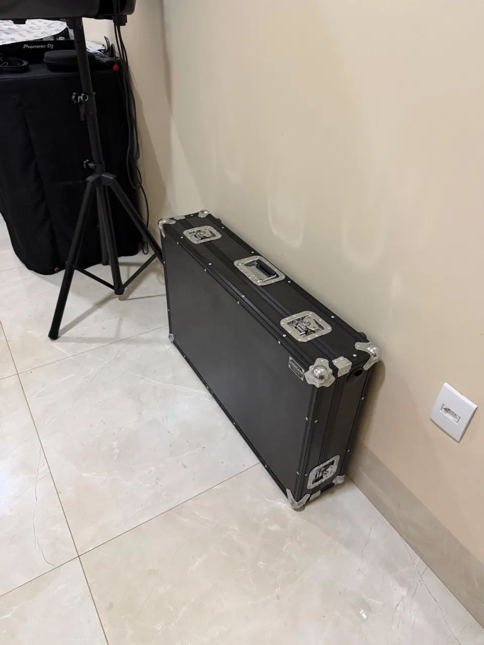 XDJ XZ PIONEER CONTROLADORA COM PELÍCULA PROTETORA E HARDCASE - Foto 5