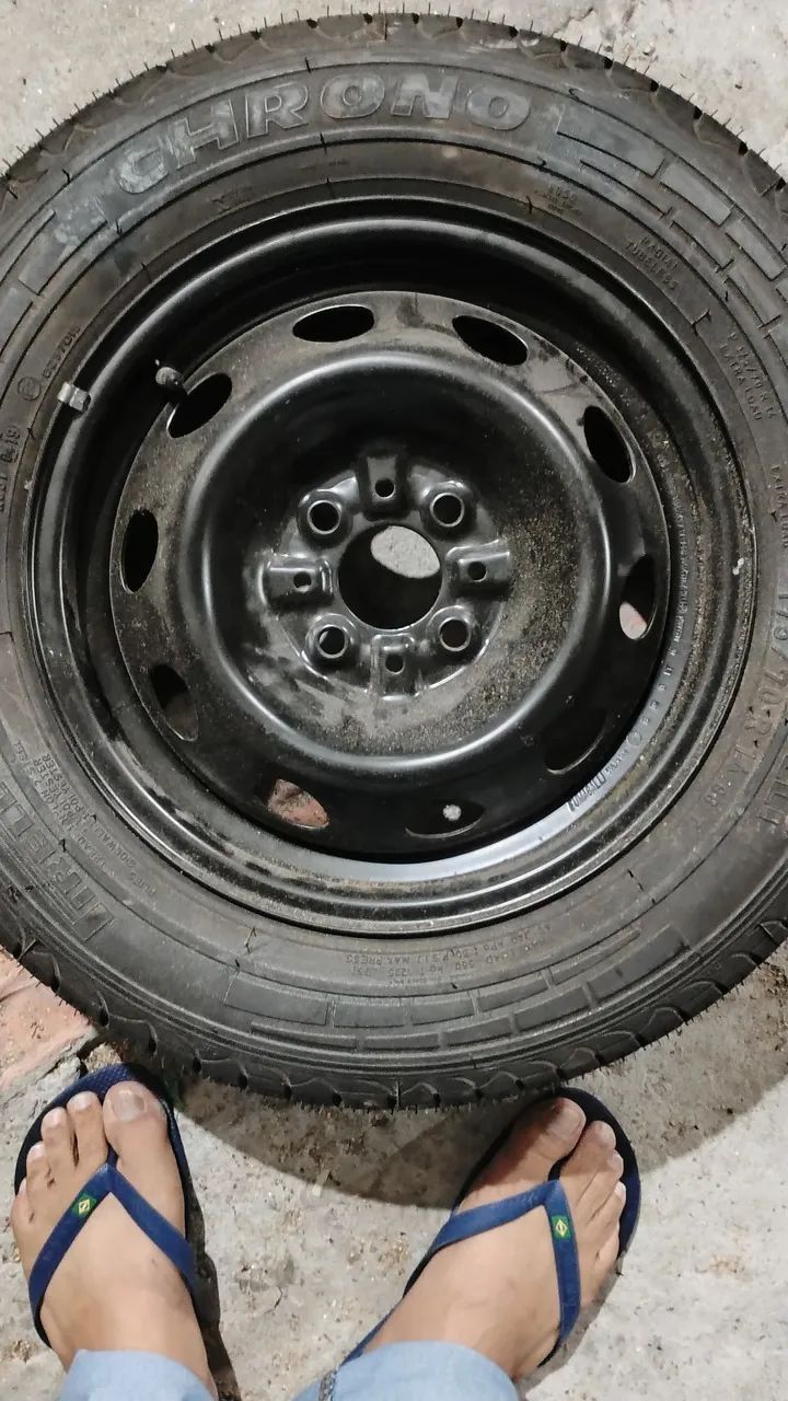 Pneu Pirelli 175 70 88t chrono  - Foto 2