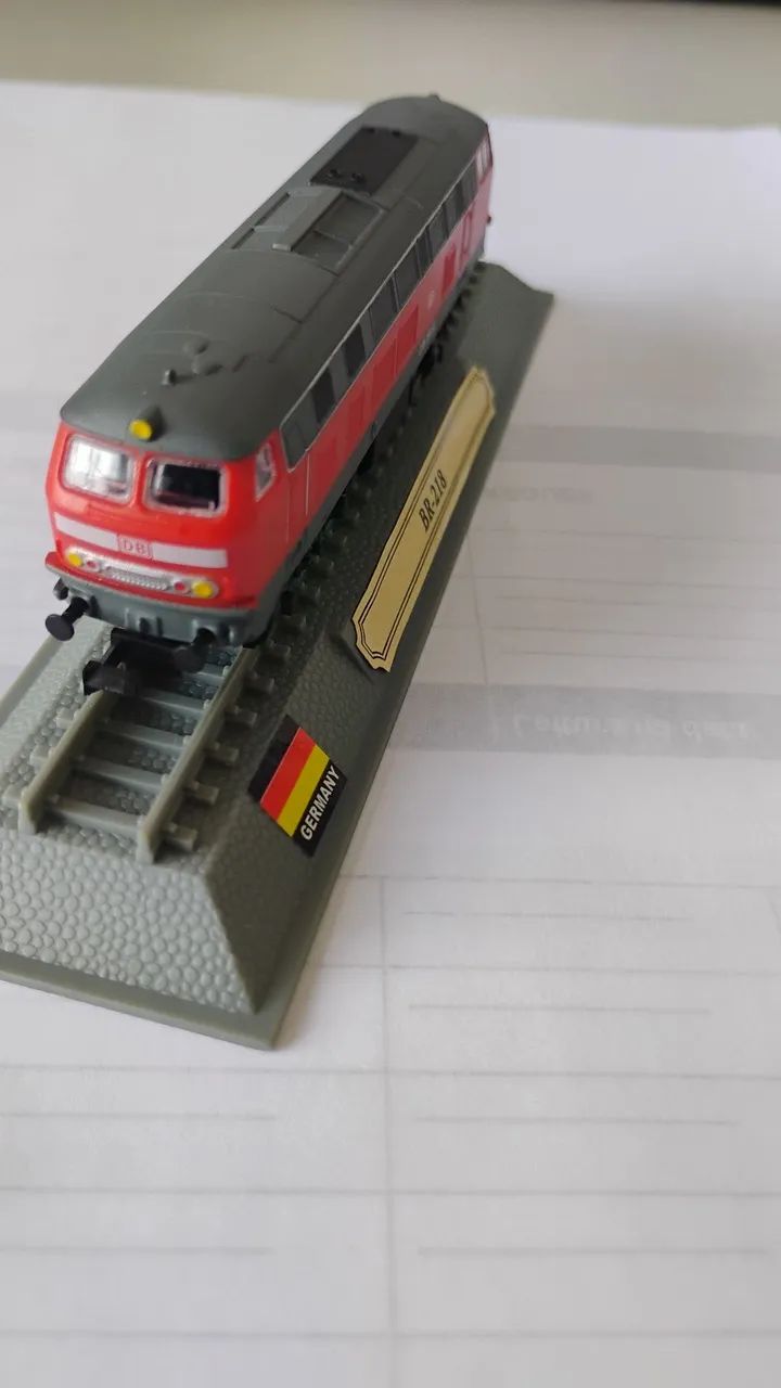MINIATURA TREM " ALEMÃO " BR - 218  - Foto 2