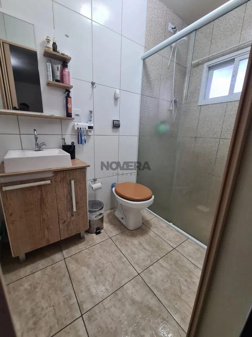 Prédio comercial e residencial em rua movimentada próximo ao Krolow - Foto 5