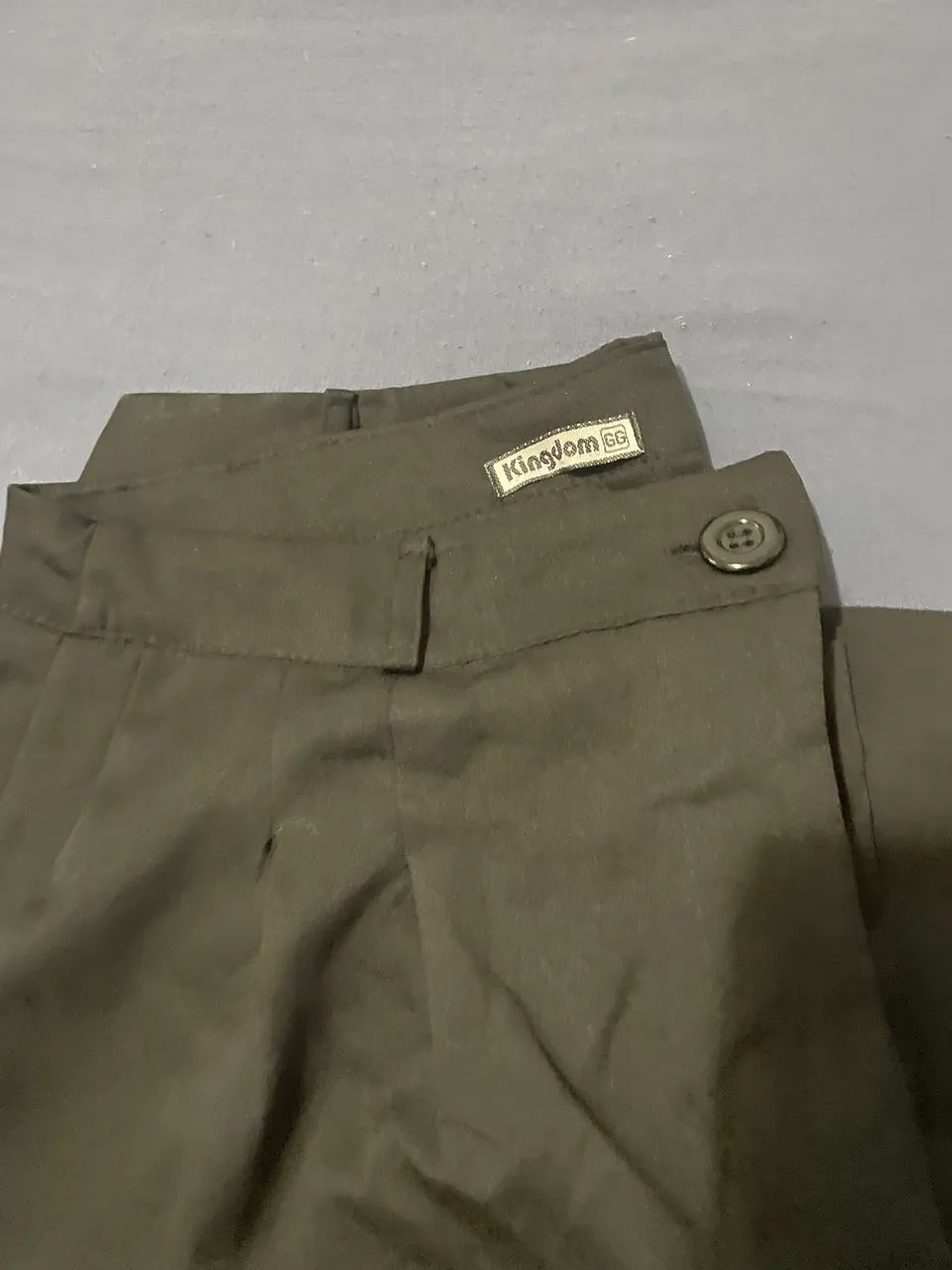 Calça preta em alfaiataria 