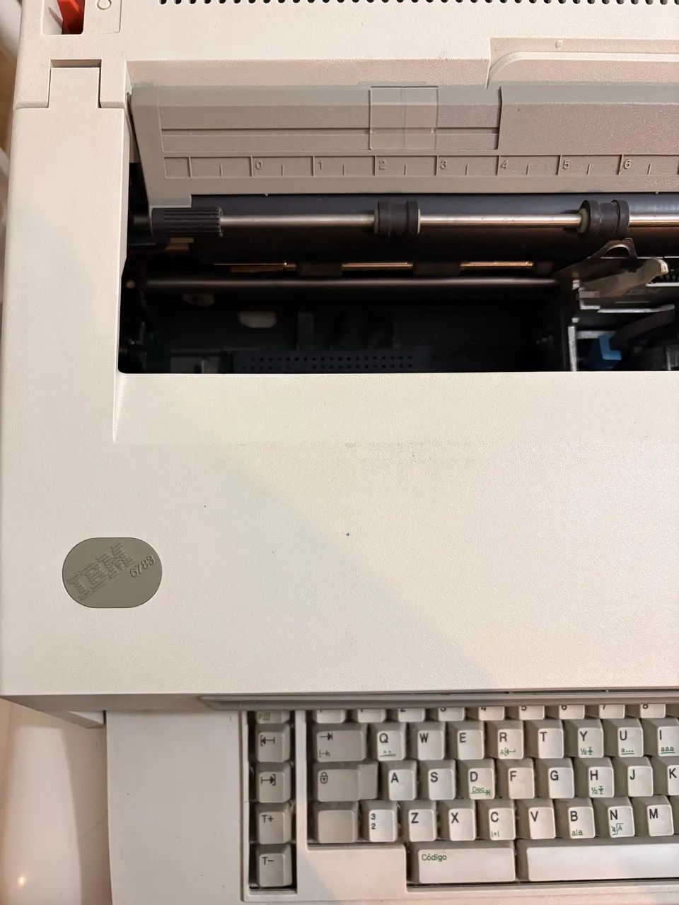 Máquina de escrever eletrônica IBM 6783 - Foto 3