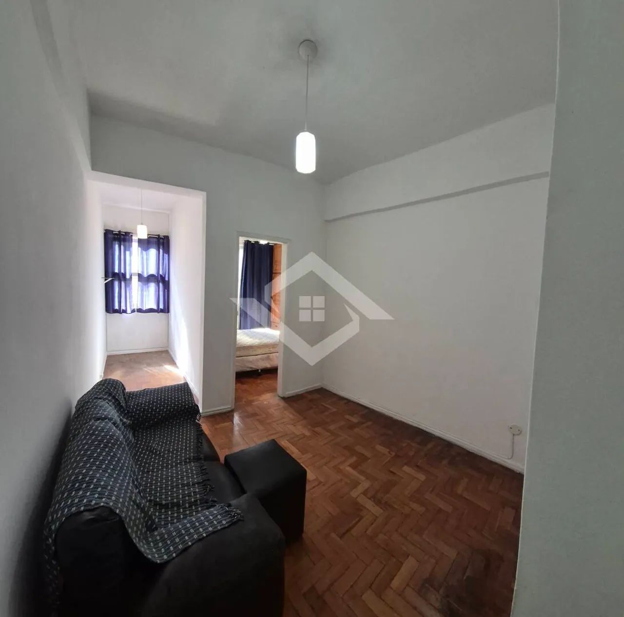 Quarto e sala em Copacabana a 2 quadras da praia