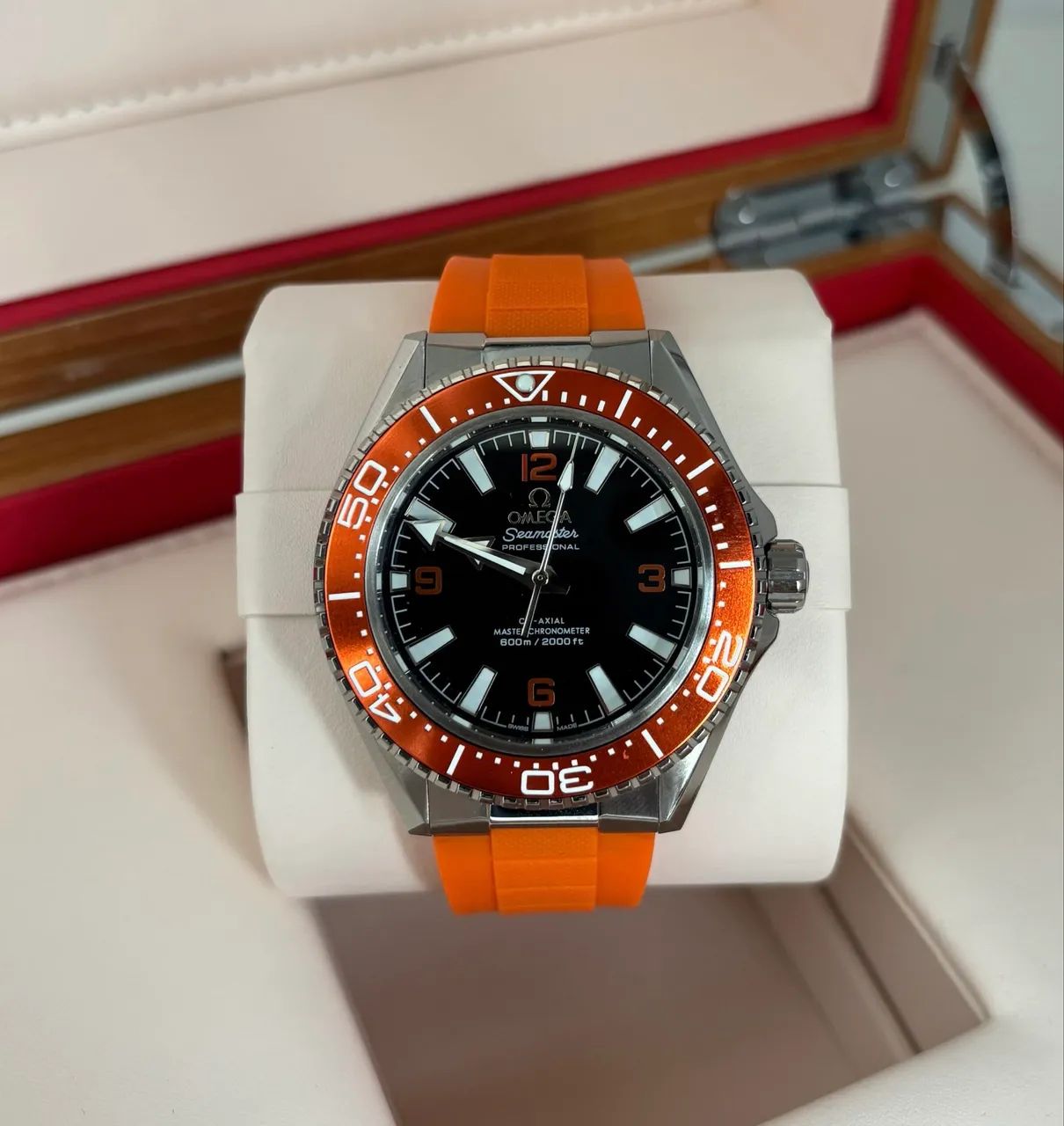 Relógio Omega Seamaster Planet Ocean 42mm Automático Safira