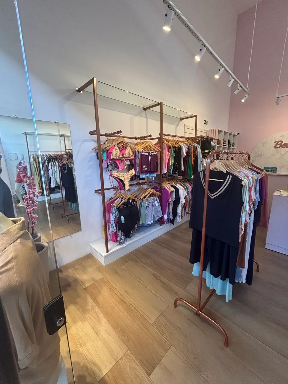 Loja de Roupas Femininas - Foto 4