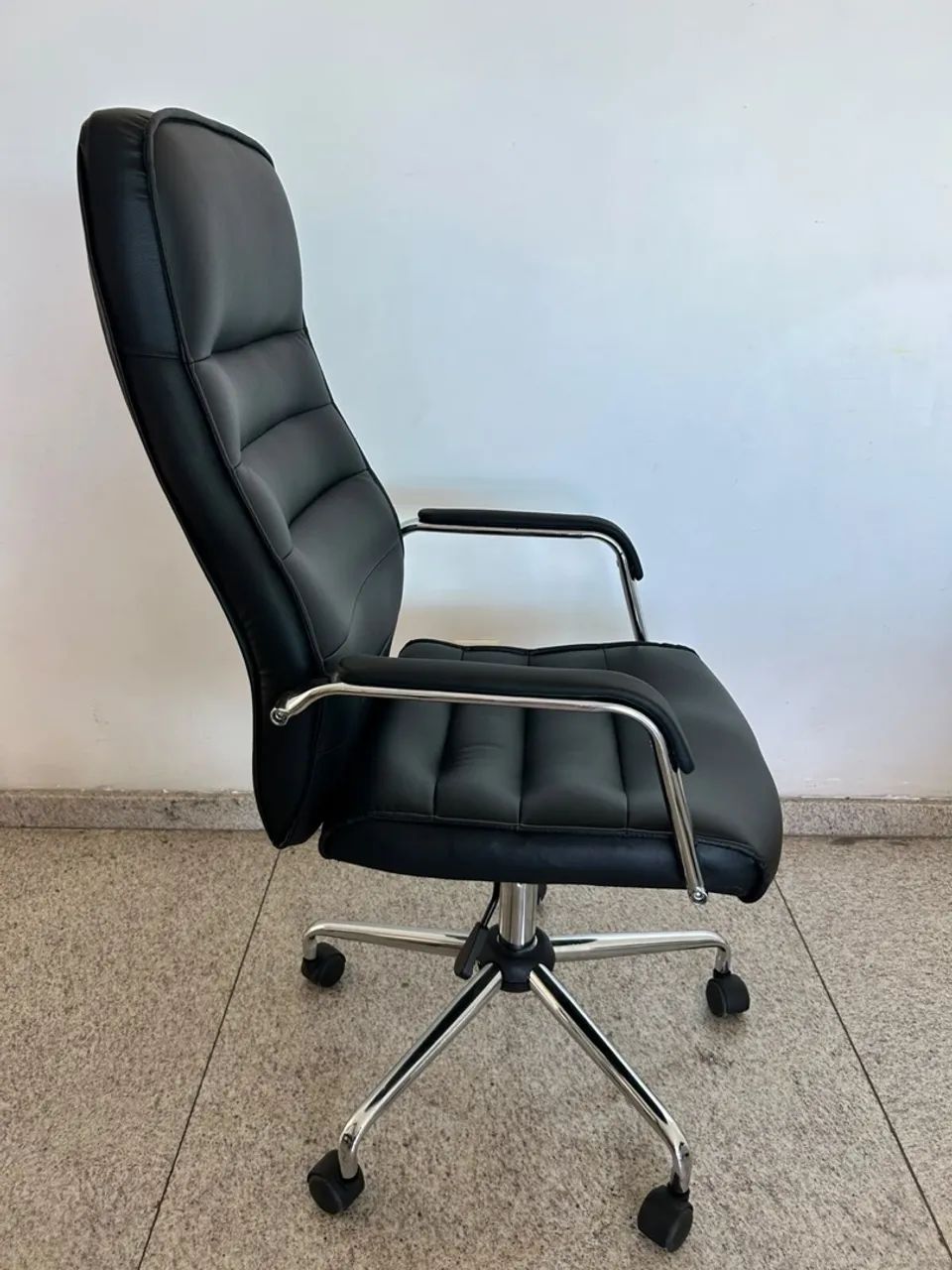 Cadeira CEO escritório  - Foto 2