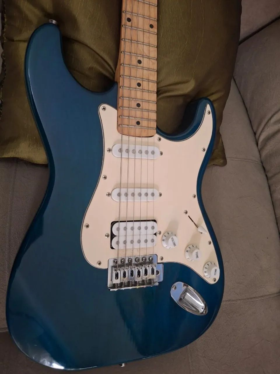 Guitarra GbsPro stratocaster