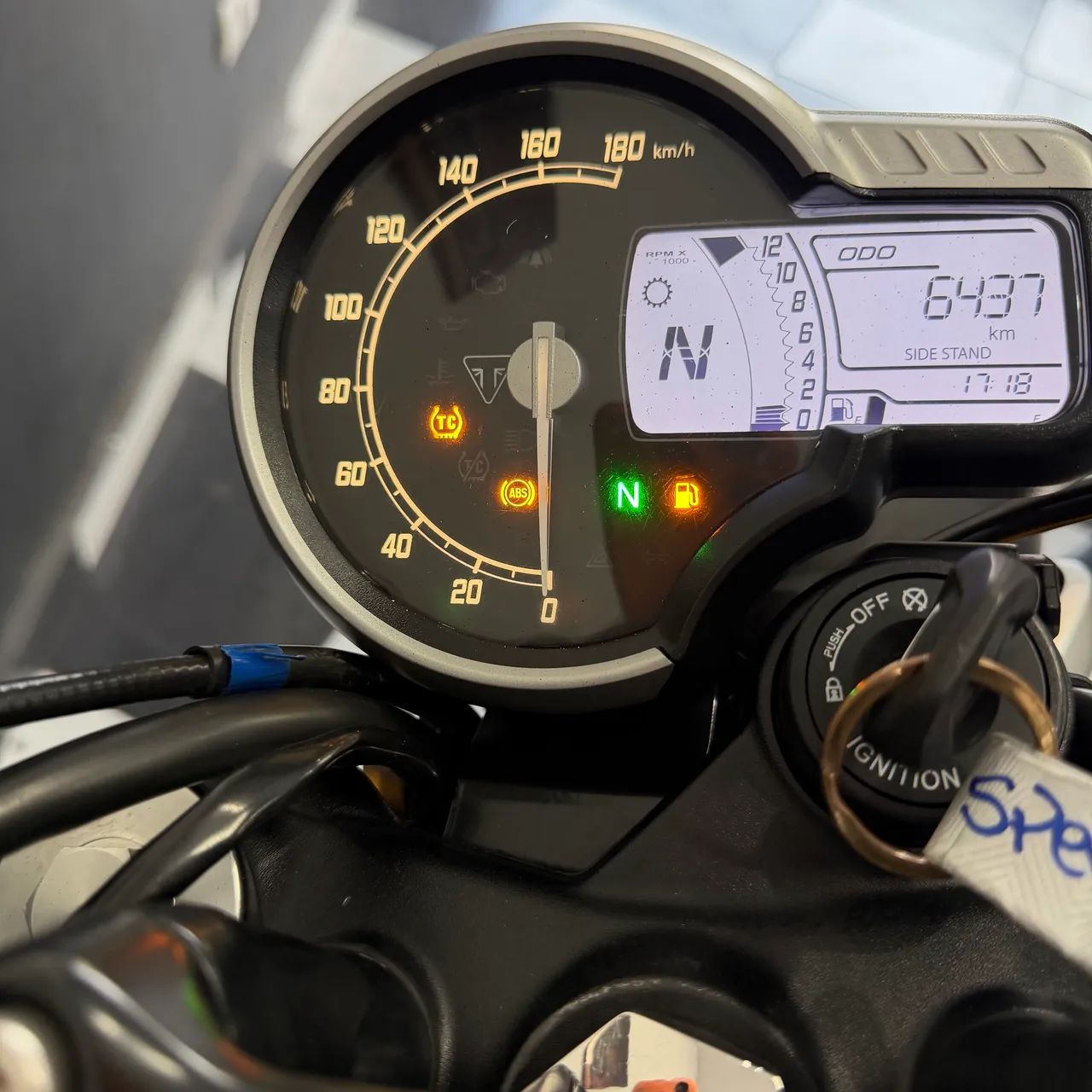 TRIUMPH SPEED 400 2025 - Foto 3