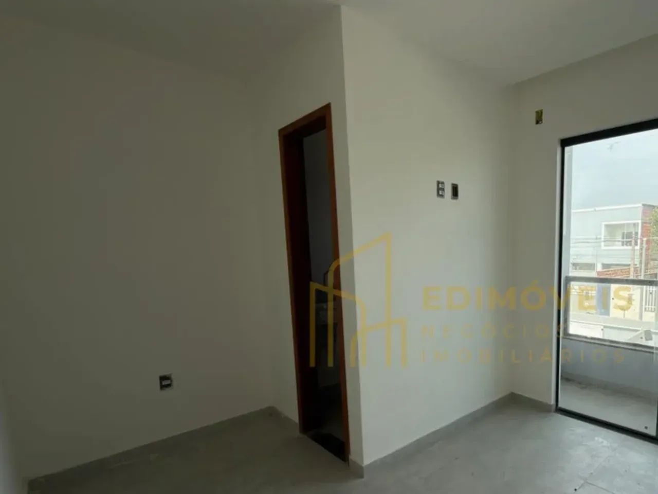 Exclusiva casa duplex com 2 suítes e quintal em São Francisco! - Foto 2