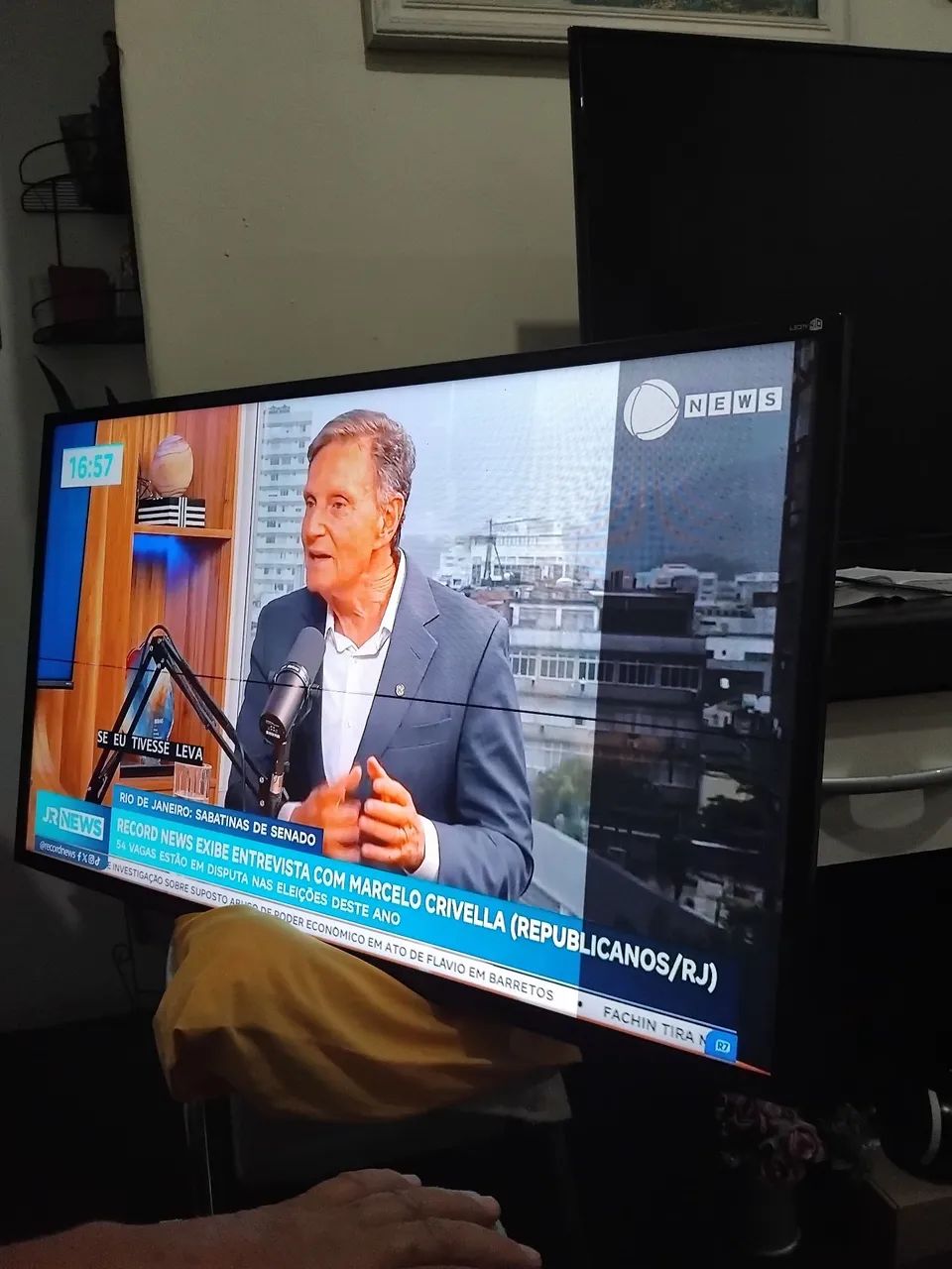 TV smart 46" Samsung  - Foto 3