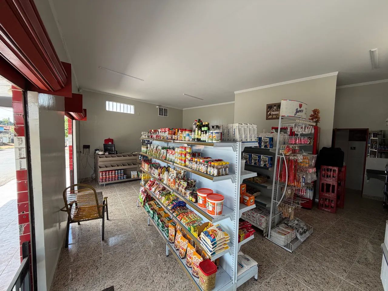 VENDO LOJA DE FRIOS MONTADA - TRINDADE  - Foto 4