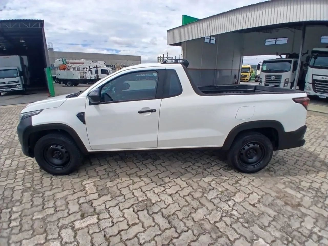 Fiat Strada Endurance 1.4 Flex 8V C 2023 - Foto 5