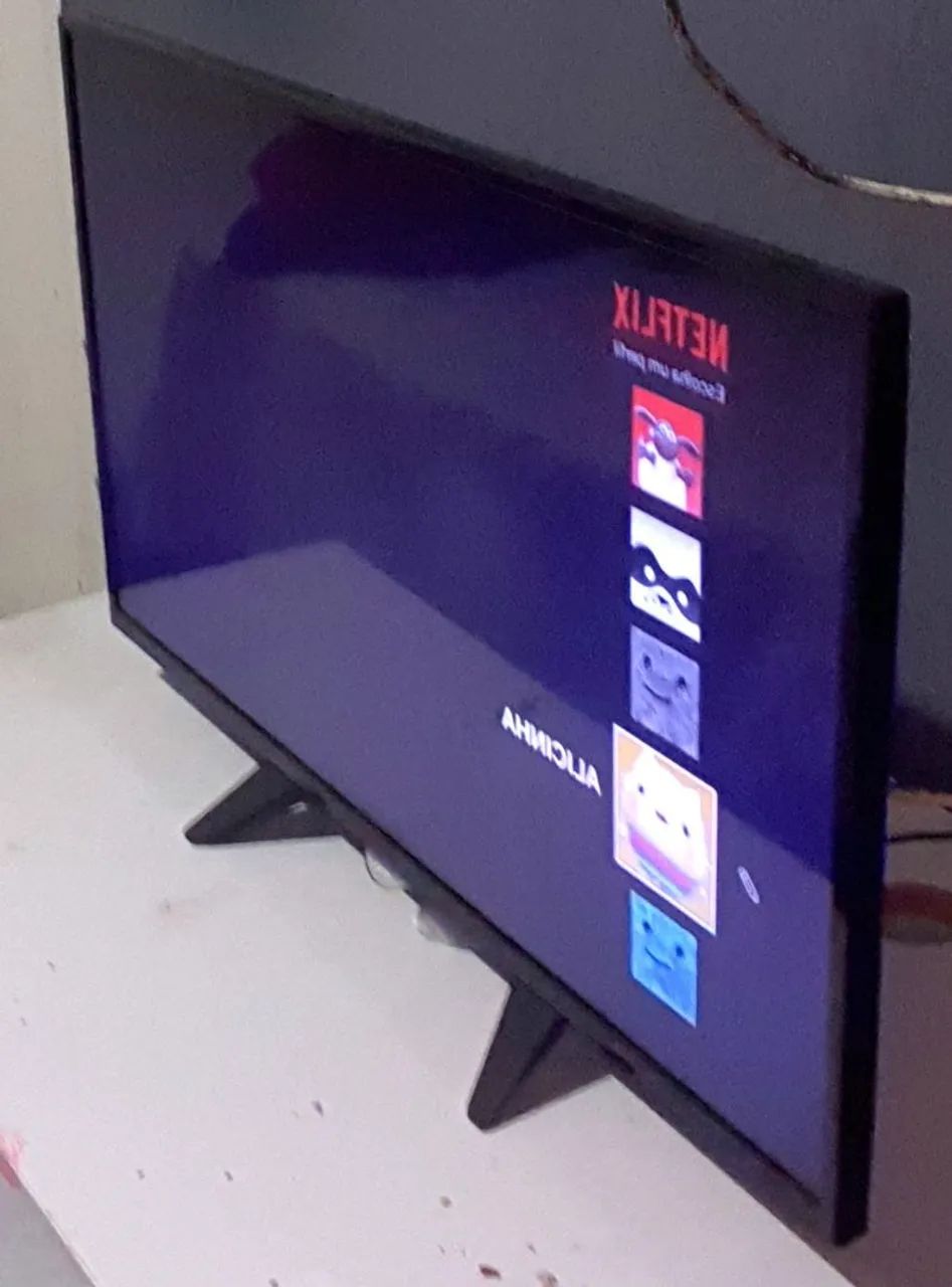 TV AOC ROKU 32 ENTREGO - Foto 2