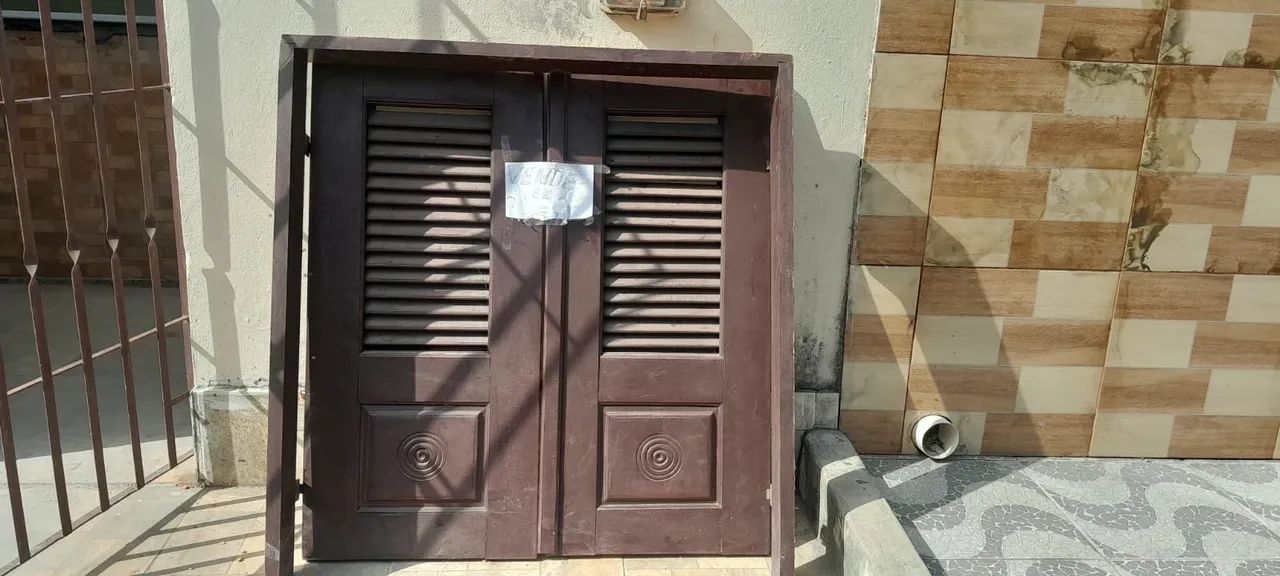 Vendo Janela de Madeira 