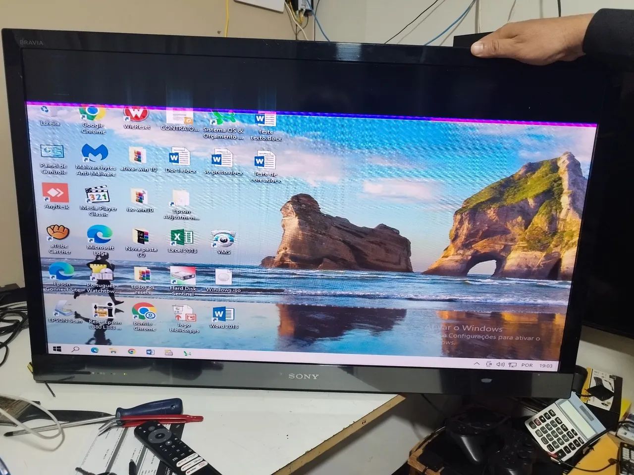 Vendo uma TV Sony Bravia 43" polegadas para conserto - Foto 2