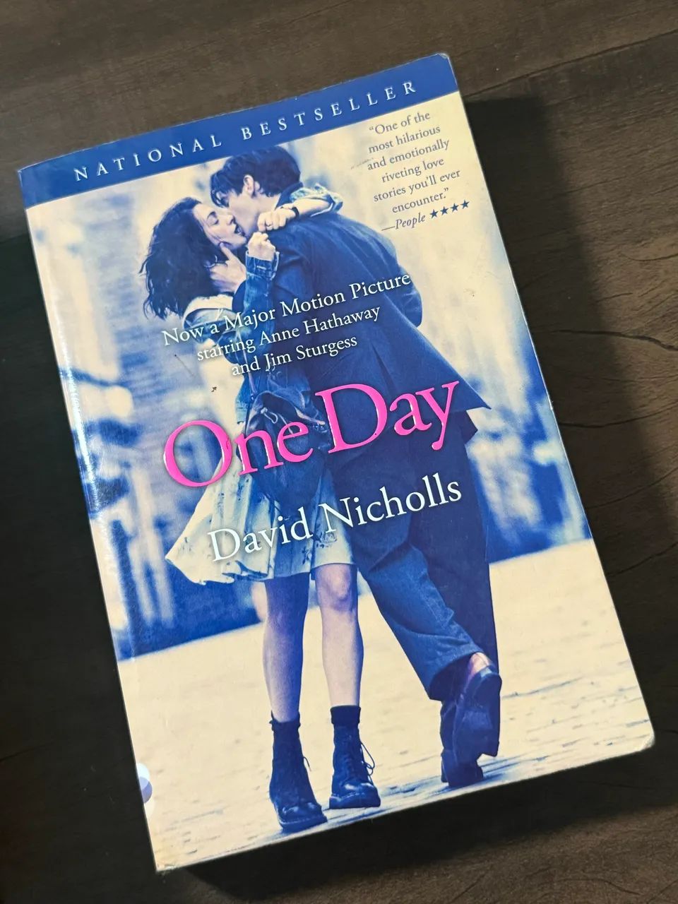 livro em inglês, One Day 